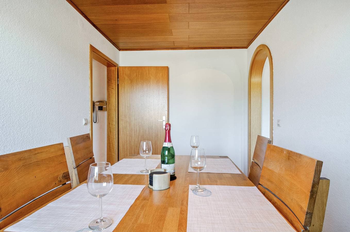 Foto 12 von 29: Ferienwohnung 'Fribo' mit privater Terrasse und Wi-Fi