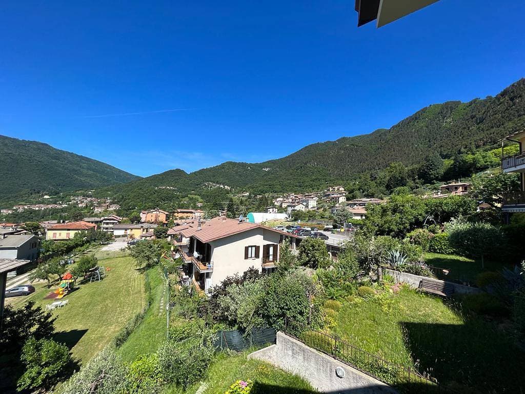 Foto 2 von 18: Ferienwohnung Tiziano mit herrlichem Seeblick