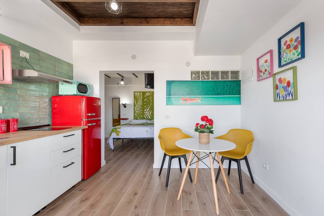 Foto 10 von 23: Ferienhaus 'Loft Limami' mit Meerblick, WLAN und Klimaanlage