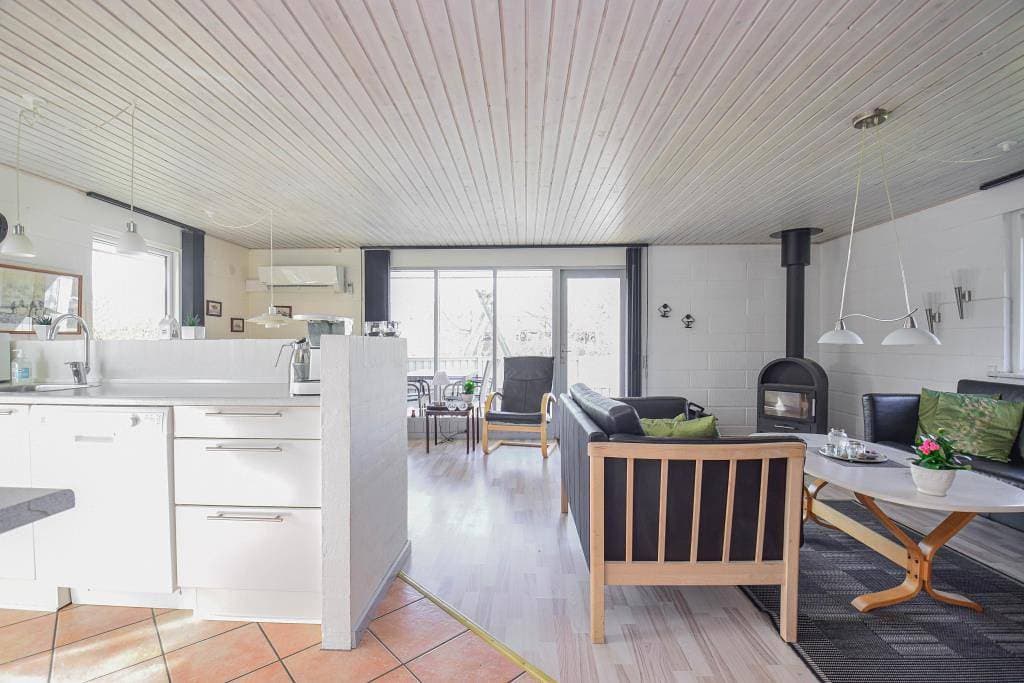 Foto 10 von 21: Gemütliches Ferienhaus mit Sauna, Schaukel und Kaminofen