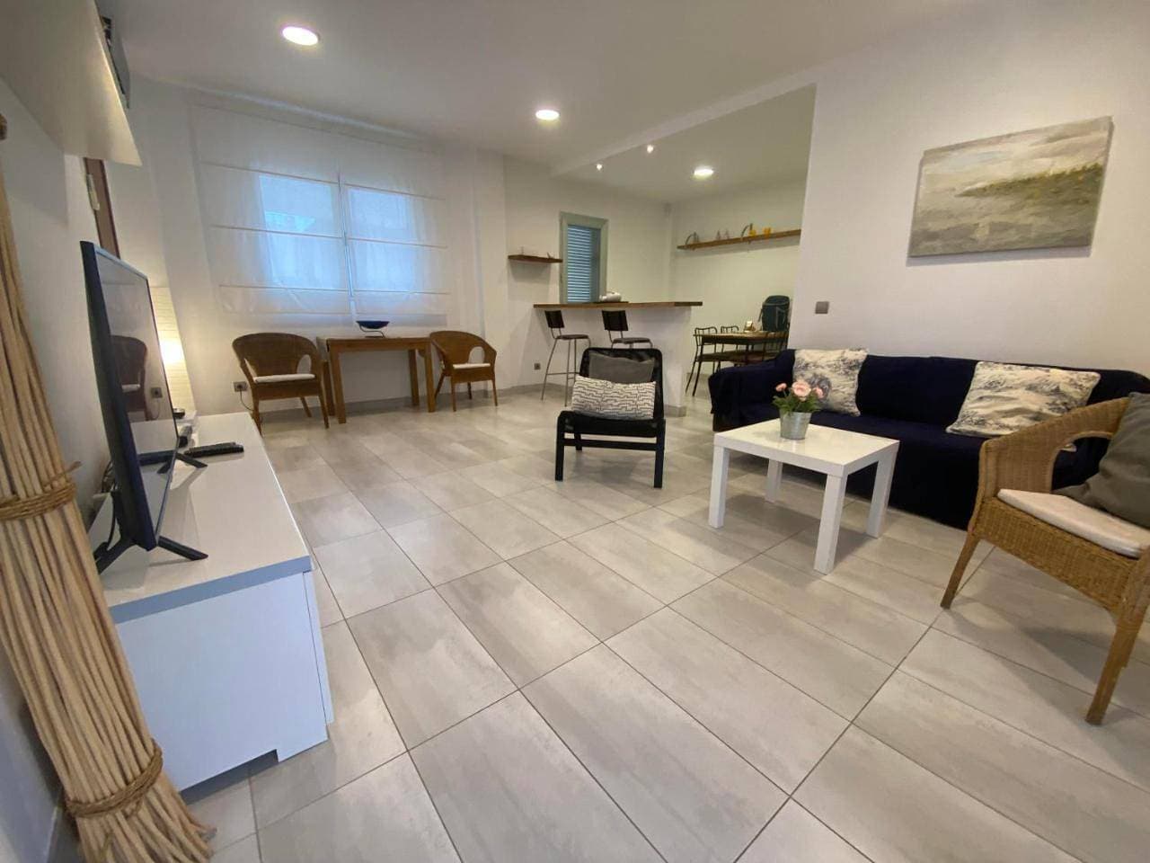 Foto 8 von 83: Two-Bedroom Apartment with Sea View
