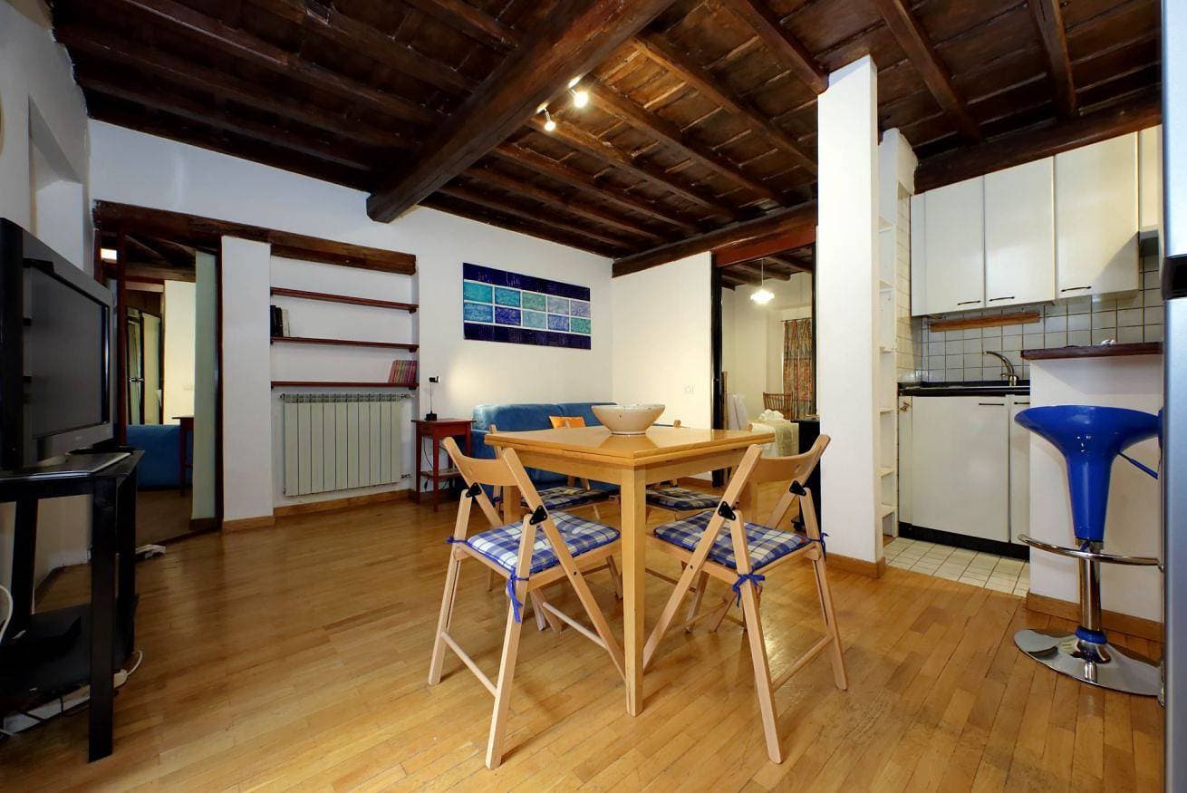 Foto 3 von 28: Ferienwohnung für 4 Personen mit Balkon/Terrasse