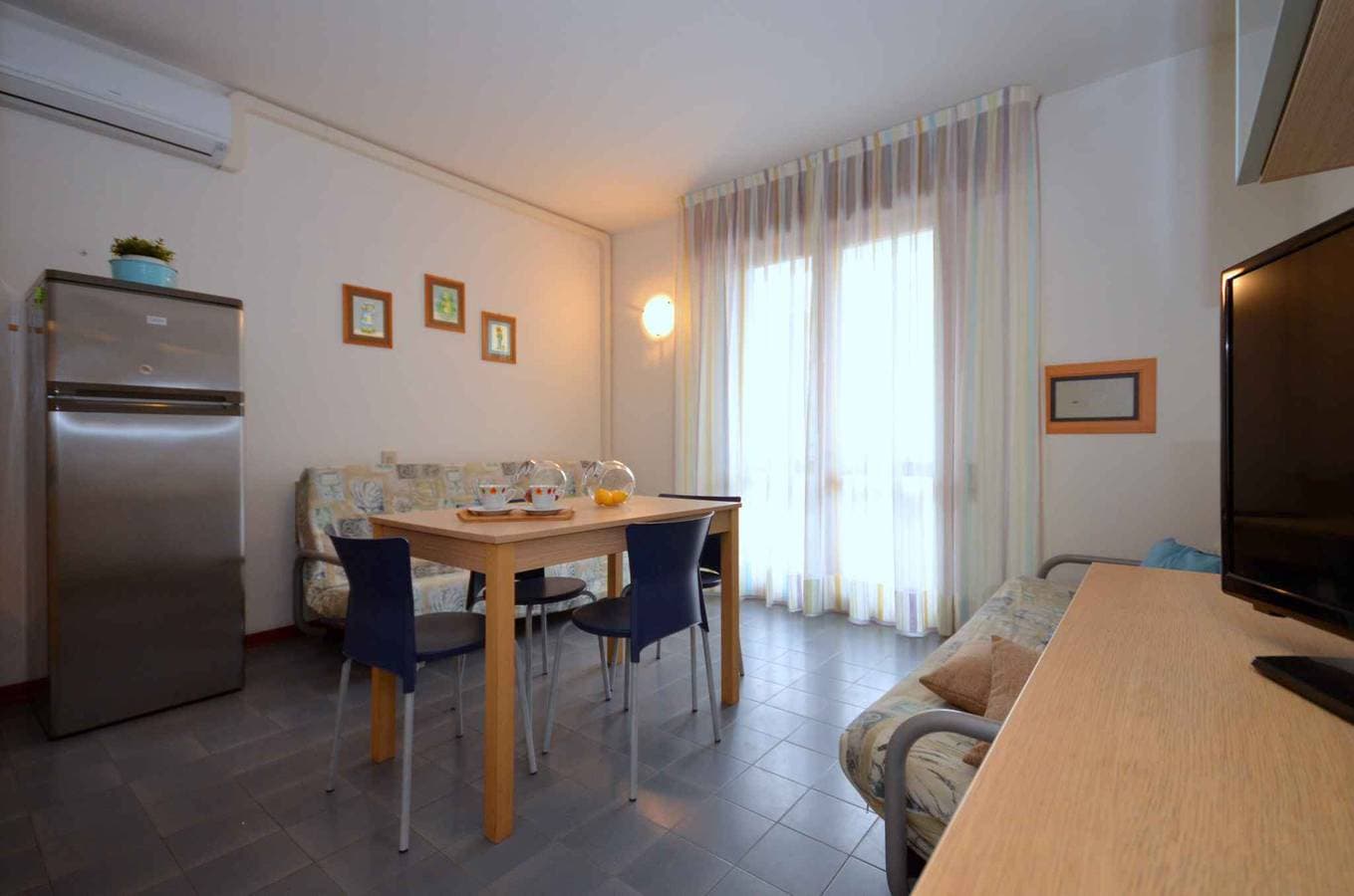 Foto 4 von 21: Studio mit Klimaanlage und Balkon