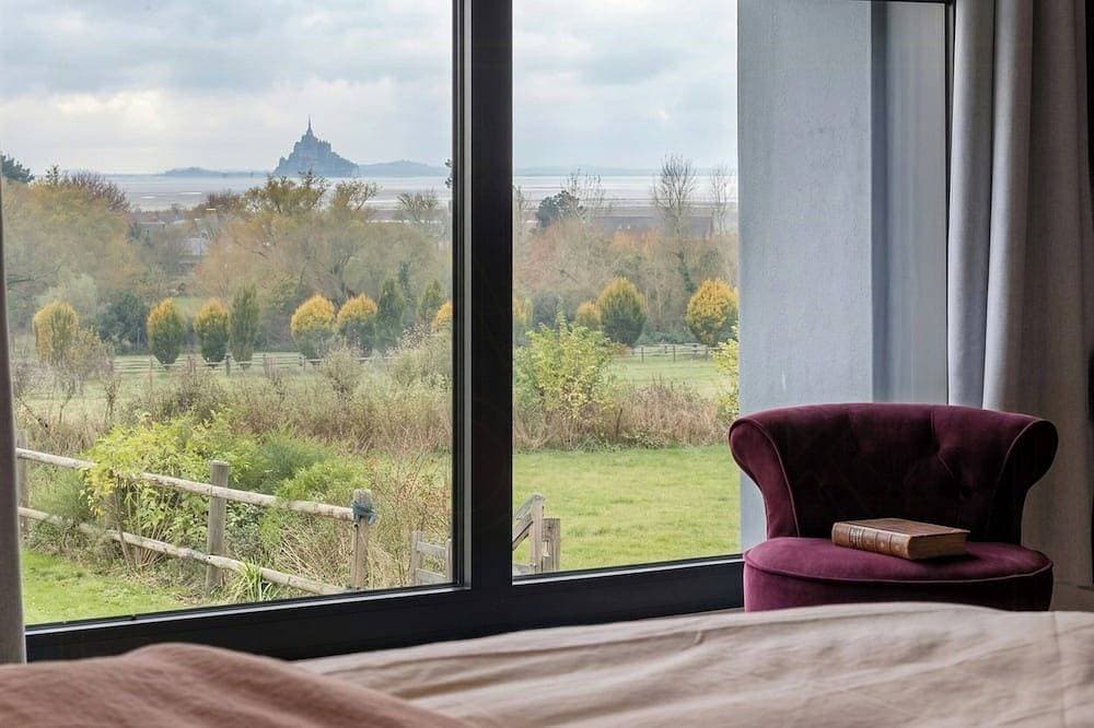 Villa mit Pool und Blick auf den Mont-Saint-Michel 1