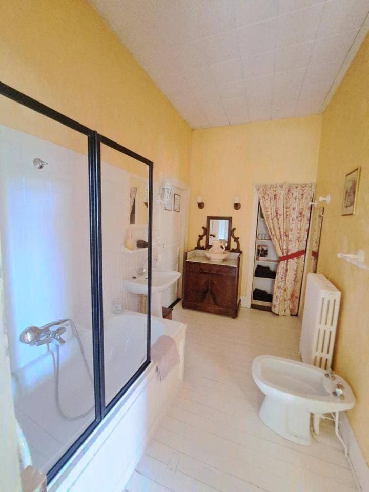 Foto 9 von 26: Double Room with Private Bathroom
