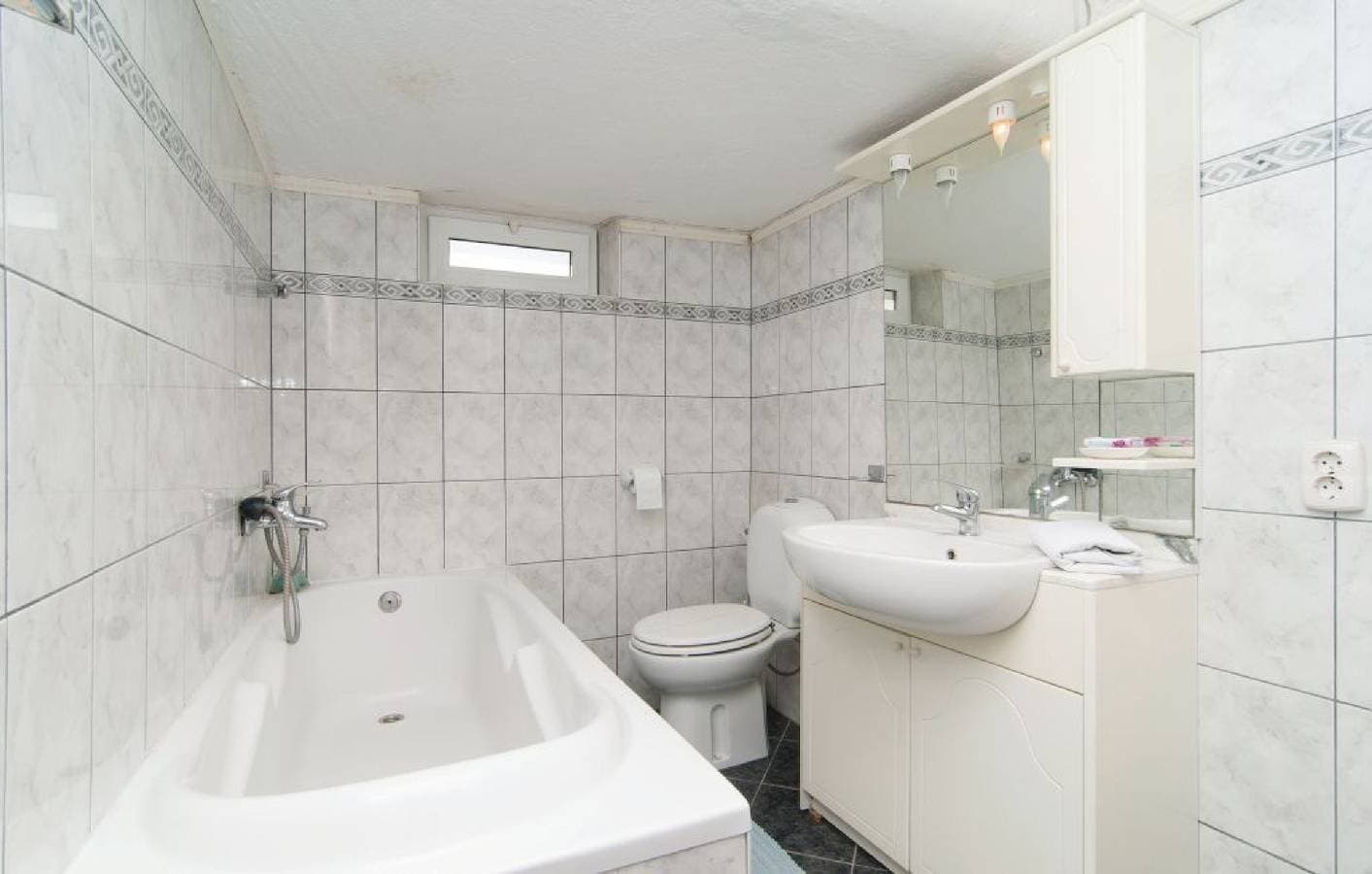 Foto 6 von 12: Ferienwohnung für 4 Personen mit Garten
