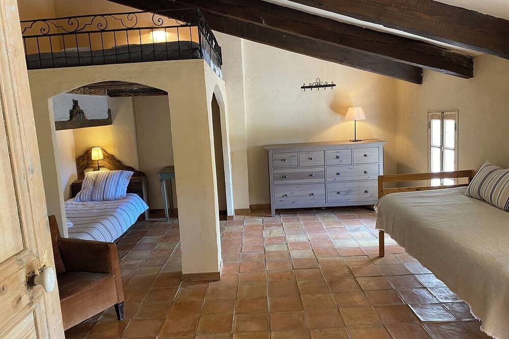 Foto 8 von 30: Private Estate for 18 guests • Pool • Provence • No neighbours
