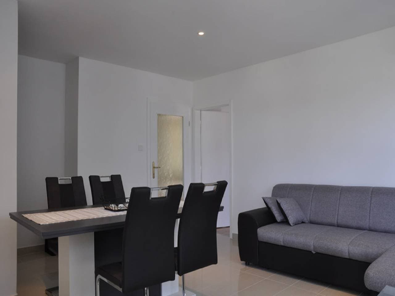Foto 3 von 14: Ferienwohnung für 6 Personen mit Garten