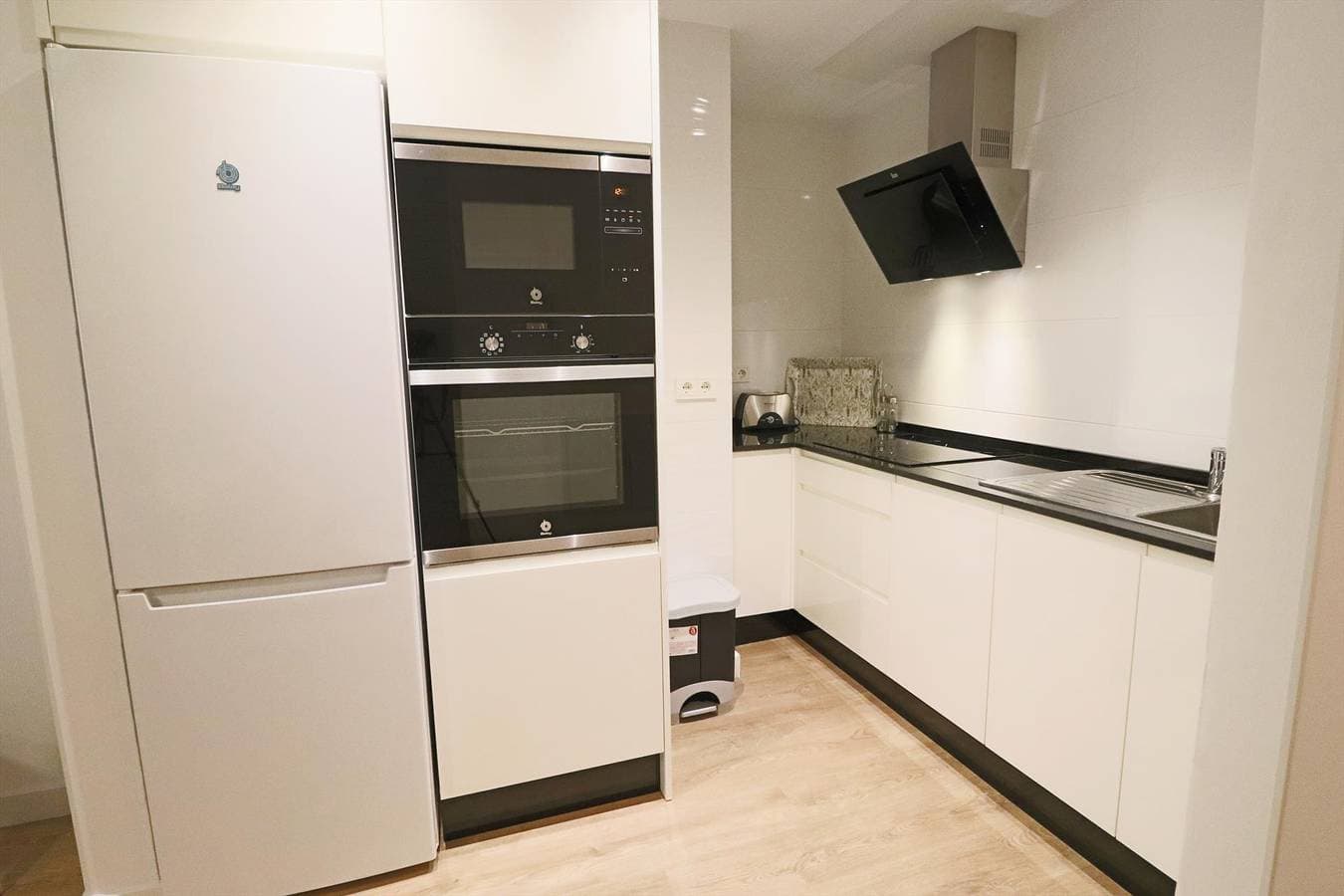 Foto 4 von 17: Poeta 1 Bedroom Apartment Ihaep11119