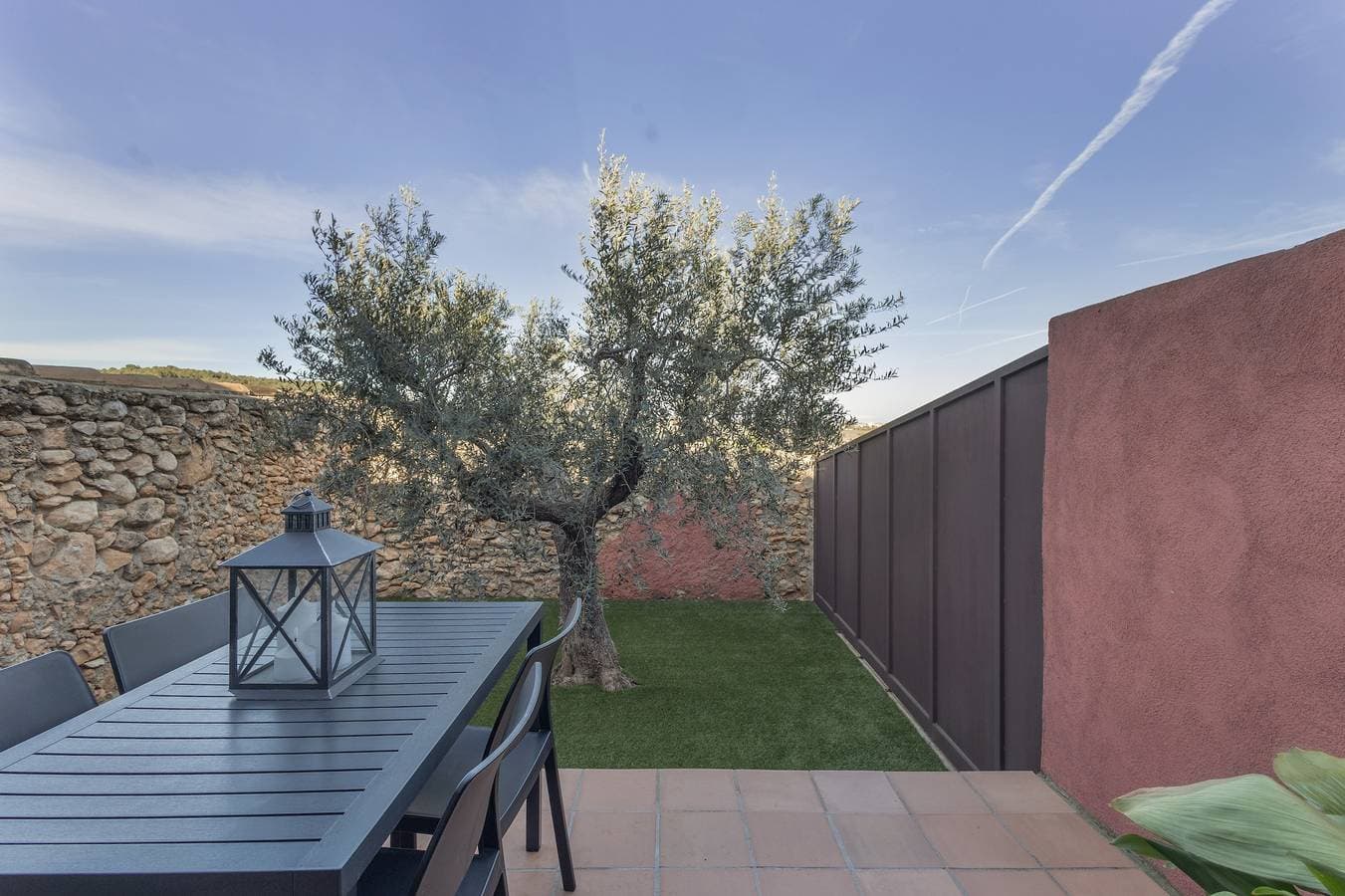Foto 3 von 28: Ferienhaus 'Loft Rural Orenetes Ideal für Paare' mit Bergblick, WLAN und Klimaanlage