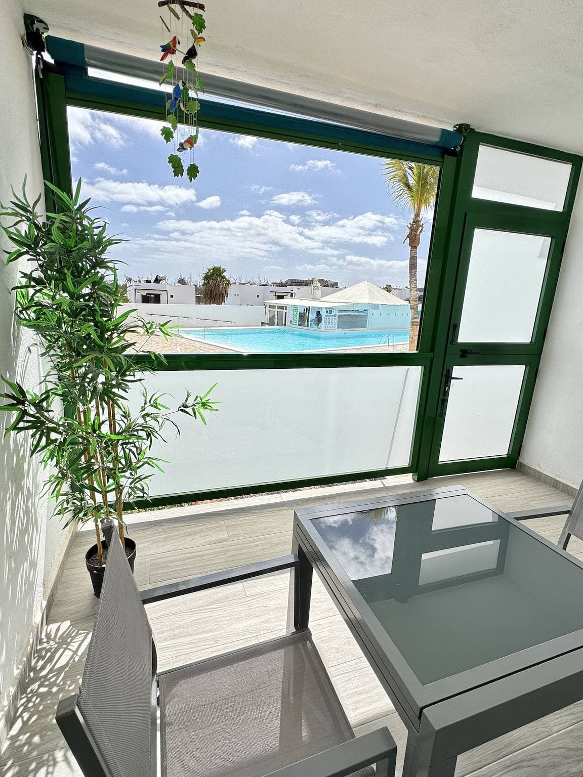 Foto 12 von 13: Casahost Ocean Blue Pool View