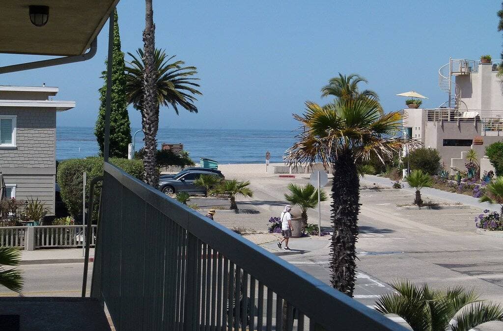 Foto 9 von 14: Nur wenige Schritte vom Carpinteria State Beach entfernt. Hell, sauber und gemütlich.