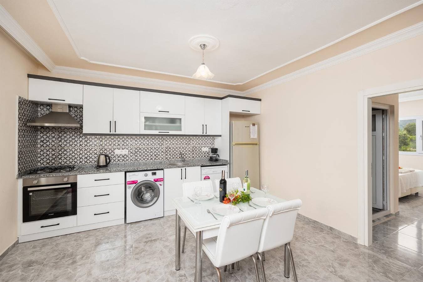 Foto 7 von 18: Villa für 4 Personen mit Terrasse