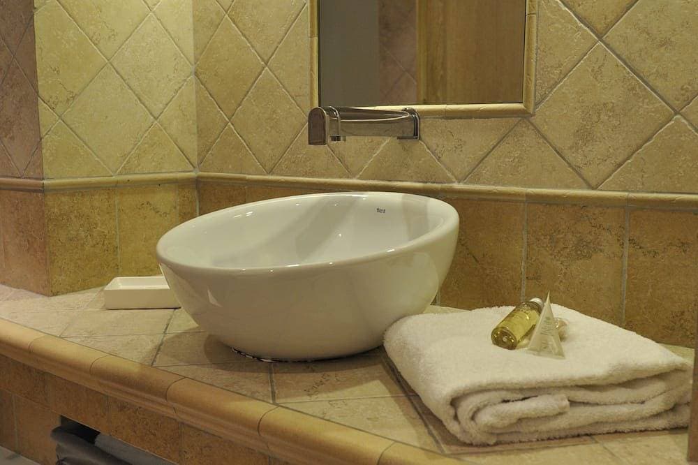 Foto 5 von 13: Bastide du Soleil - 2-Zimmer-Wohnung mit Terrasse, Swimmingpool in der Residenz