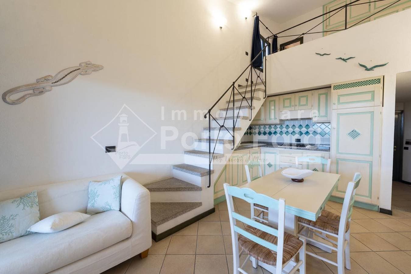 Foto 3 von 12: Ferienwohnung für 4 Personen mit Terrasse