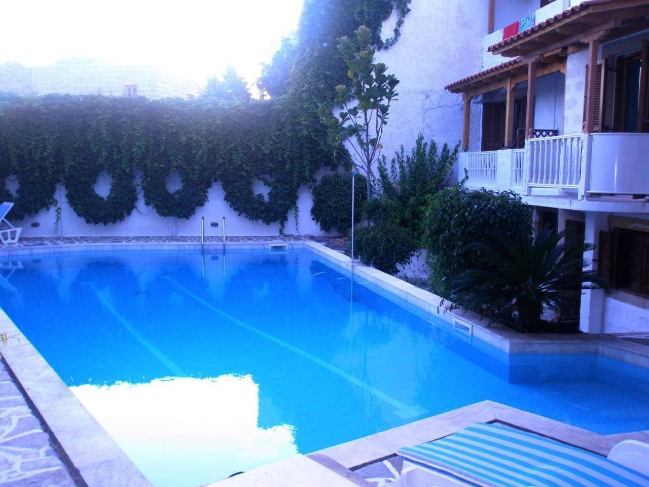 Foto 5 von 9: Double Room with Pool View
