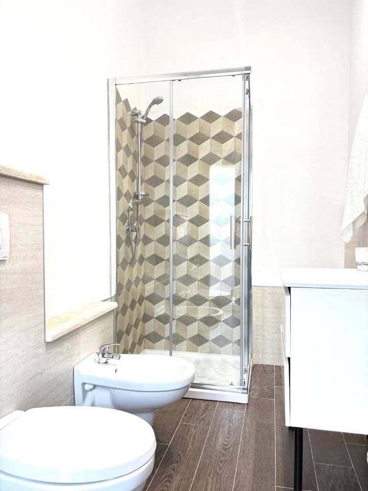Foto 10 von 14: Double Room with Private Bathroom