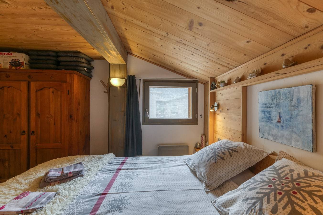 Foto 11 von 29: Apartment 'Chalet Des Heureux' mit Seeblick, privater Terrasse und WLAN