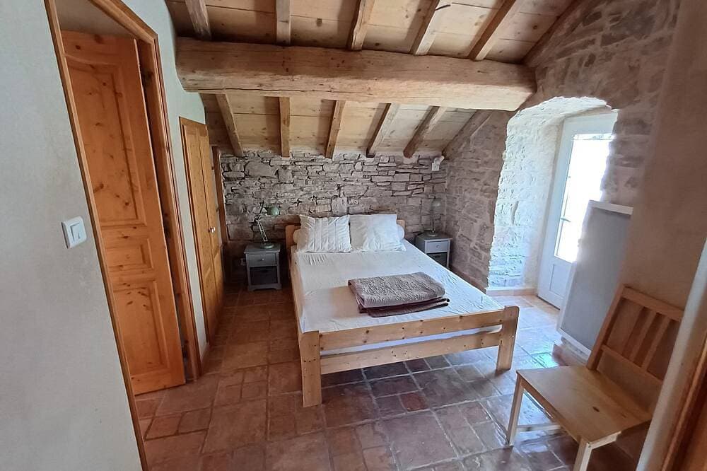 Foto 2 von 30: Le Cazal, Gîte de France, private heated pool