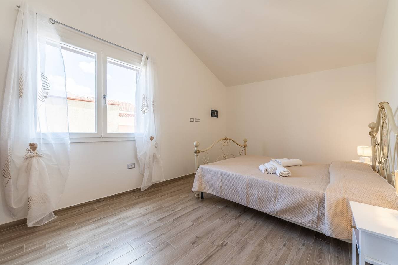 Foto 8 von 26: Ferienwohnung 'Casa Vacanze Alba Mar' mit Balkon, WLAN und Klimaanlage