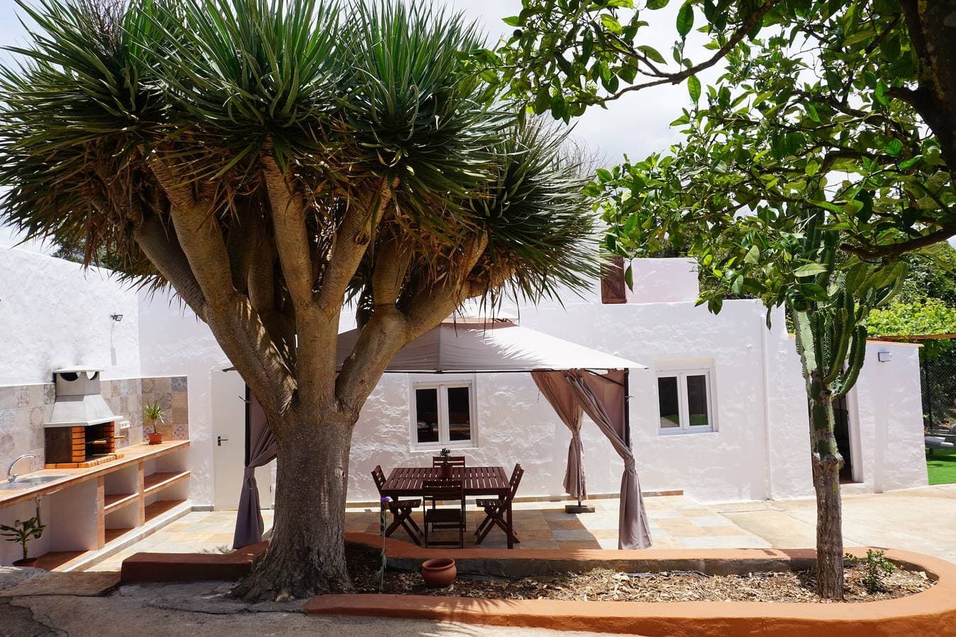 Foto 2 von 45: Ferienhaus 'Villa Almagre' mit Meerblick, Pool, Garten und WLAN