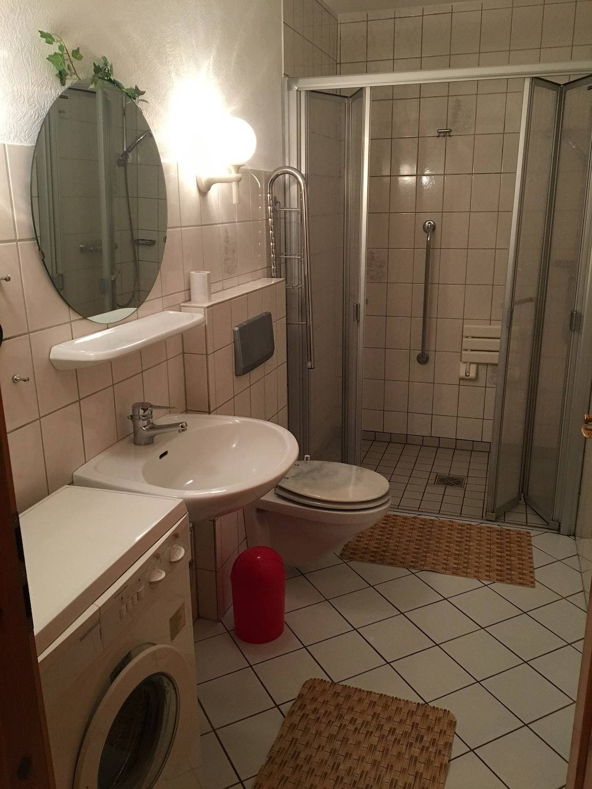 Foto 2 von 10: Ferienwohnung 'Seewind' mit Gemeinschaftsterrasse und Garten