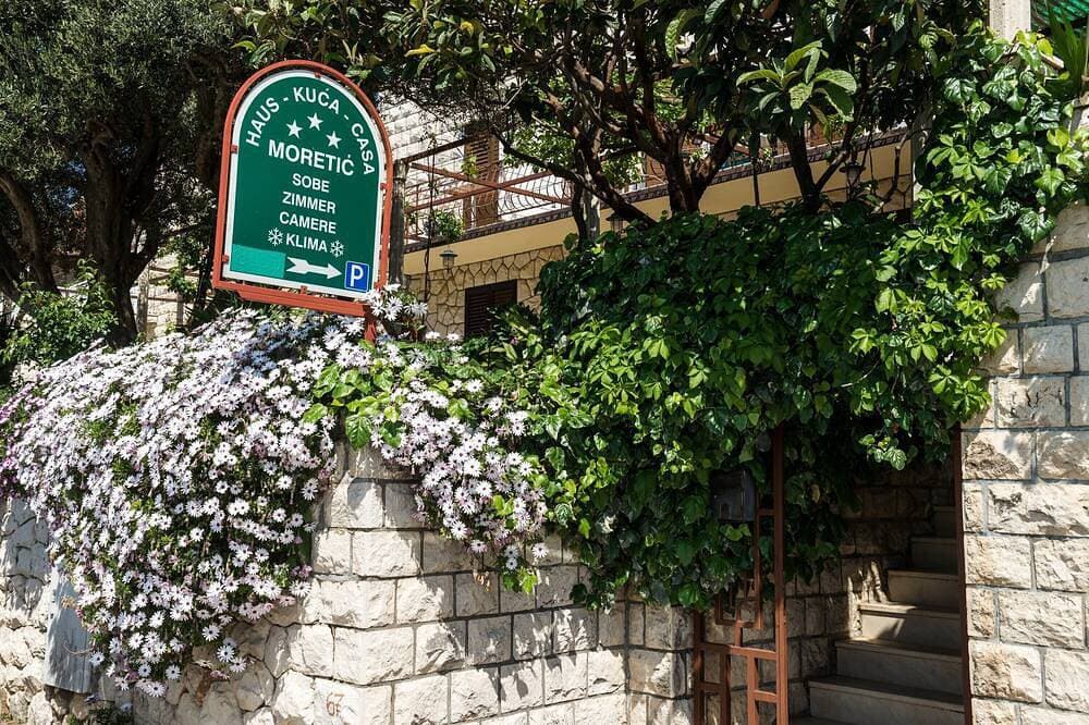 Guesthouse Moretic - Doppelzimmer mit Gartenblick 1 1