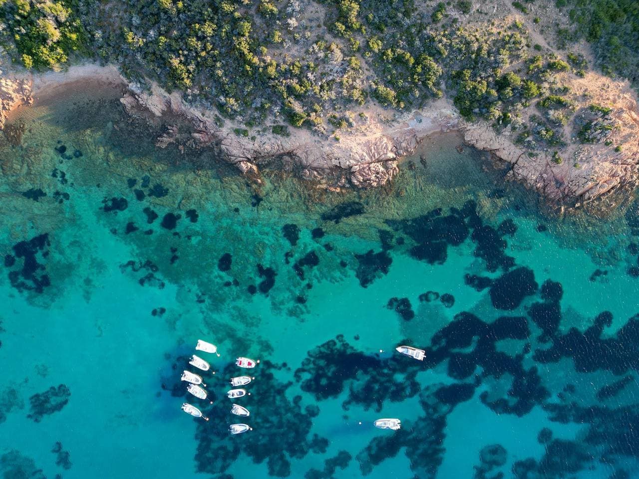 Foto 10 von 49: Blue Dawn. Eindrucksvolle Meersicht Coda Cavallo
