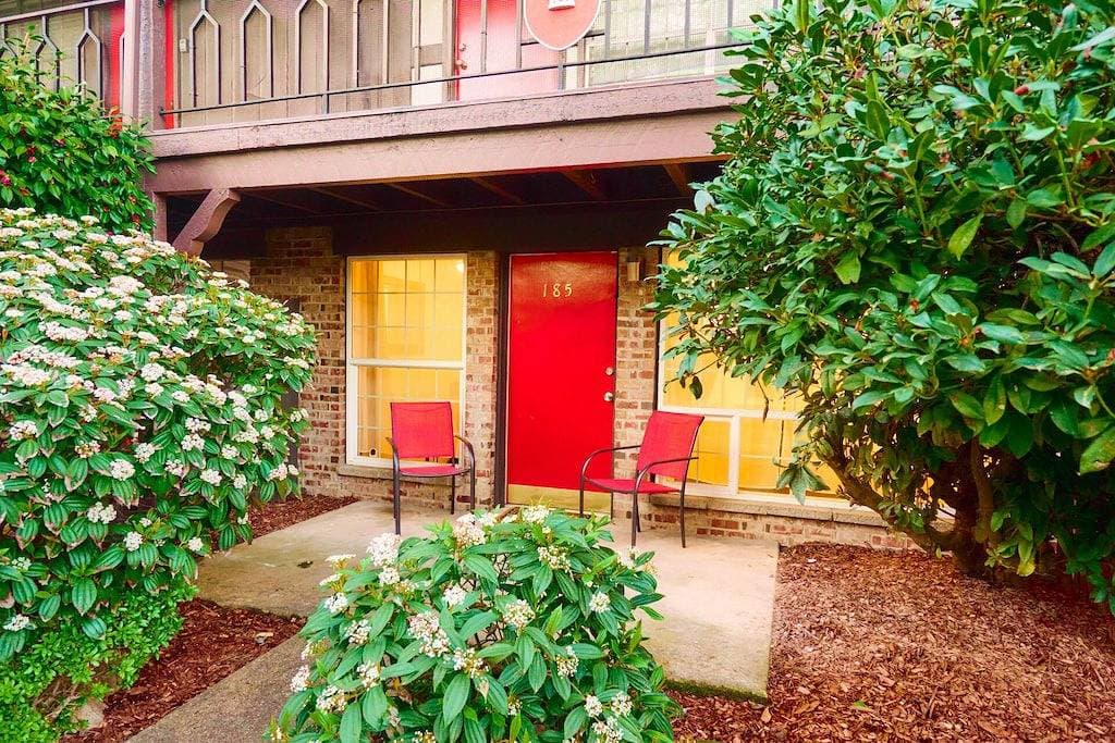 Foto 11 von 12: Cozy Condo w/King Bed Near SeaTac Airport