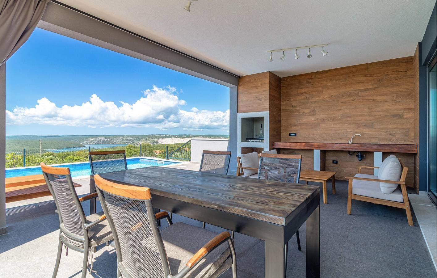 Foto 5 von 33: Gemütliche 1-Zimmer-Wohnung mit Pool und Terrasse, 2 km vom Strand entfernt