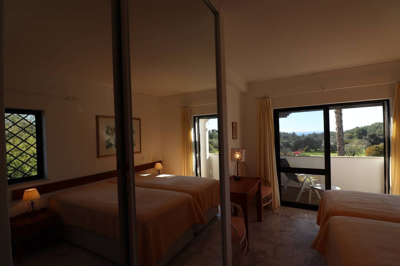 Foto 7 von 22: Apartment 'Casa Atlantico' mit Meerblick, Gemeinschaftspool und WLAN