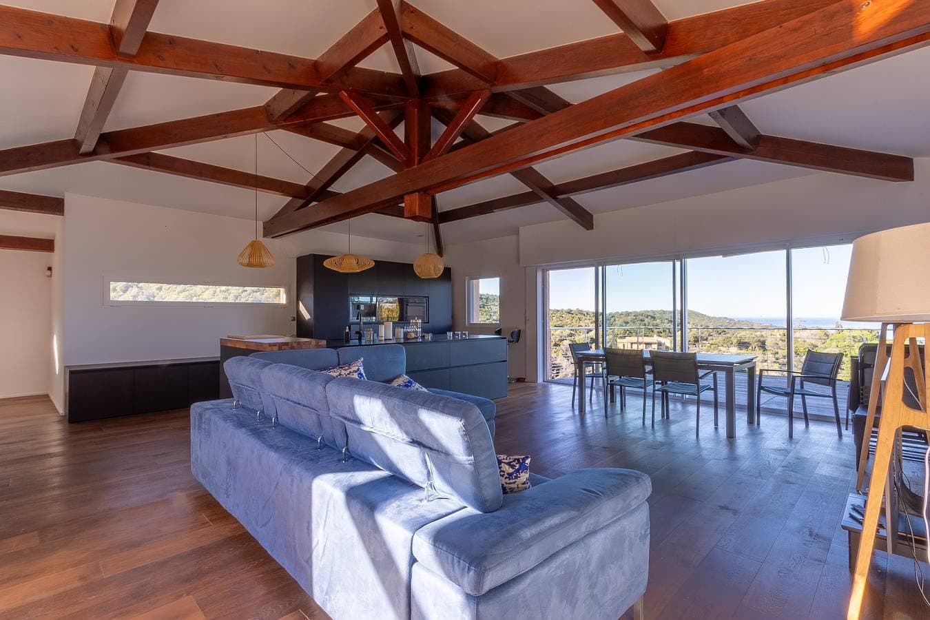 Foto 3 von 16: Ferienhaus für 8 Personen mit Terrasse
