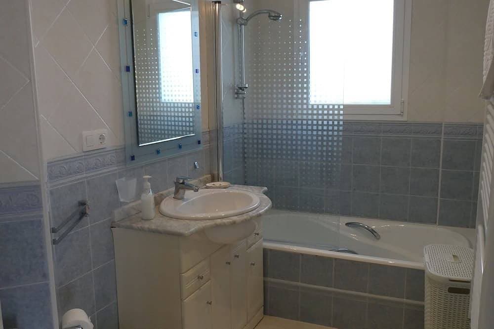 Foto 5 von 23: Schönes Apt. mit 2 Schlafz. , große Terrasse, Traumblick, gem. Pool, strandnah