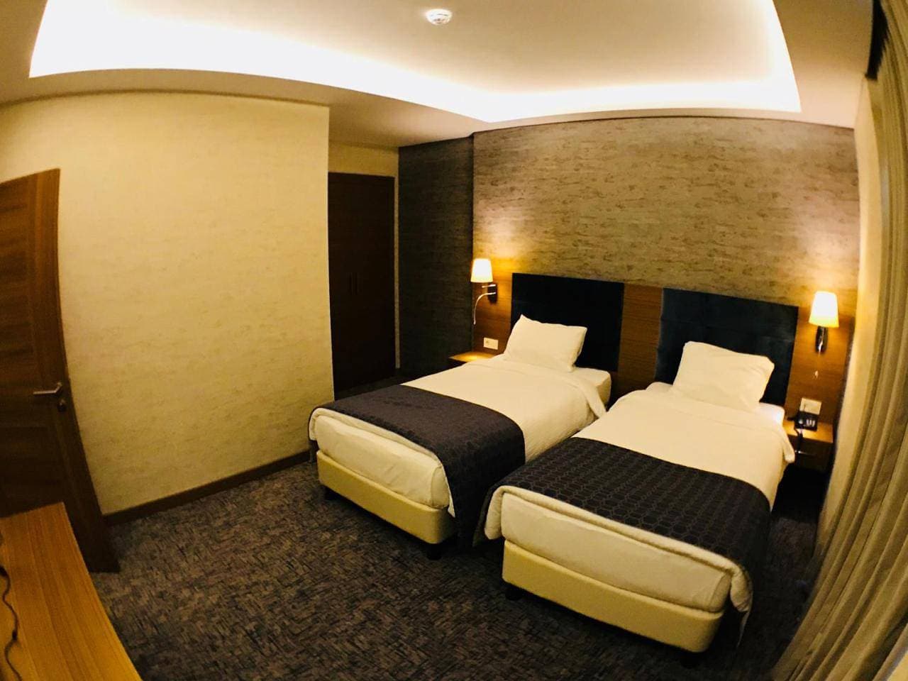 Foto 7 von 10: Deluxe King Suite