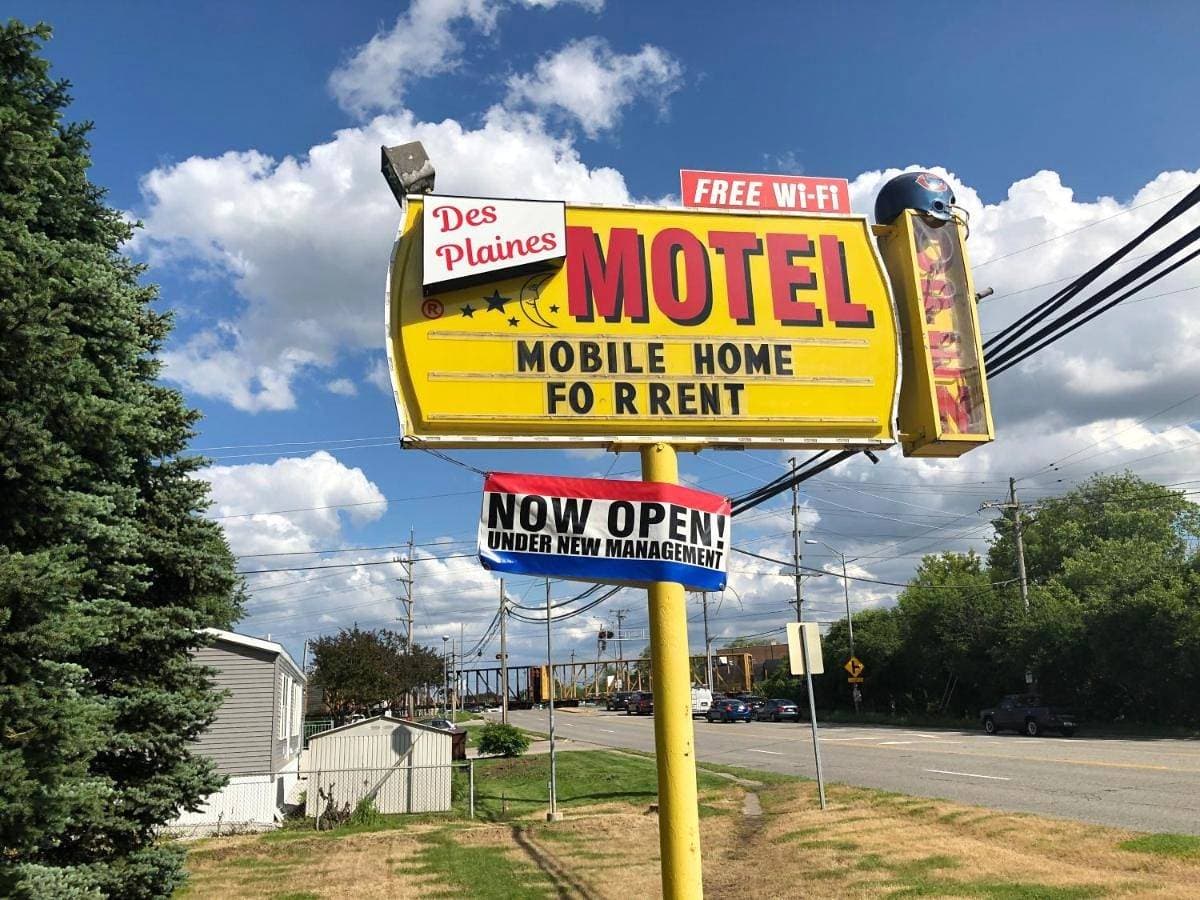Des Plaines Motel 1