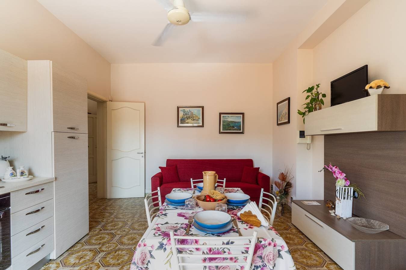 Foto 3 von 22: Ferienwohnung "Casa Vacanze Lu Pizzu Di Nardó" mit 2 privaten Terrassen, Balkon und WLAN