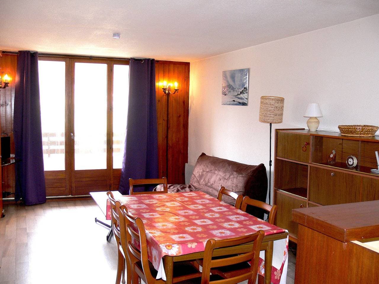 Gemütliches Apartment für 6 Personen, Südbalkon, Fuß der Pisten, Station Peyragudes, WLAN-option. 1