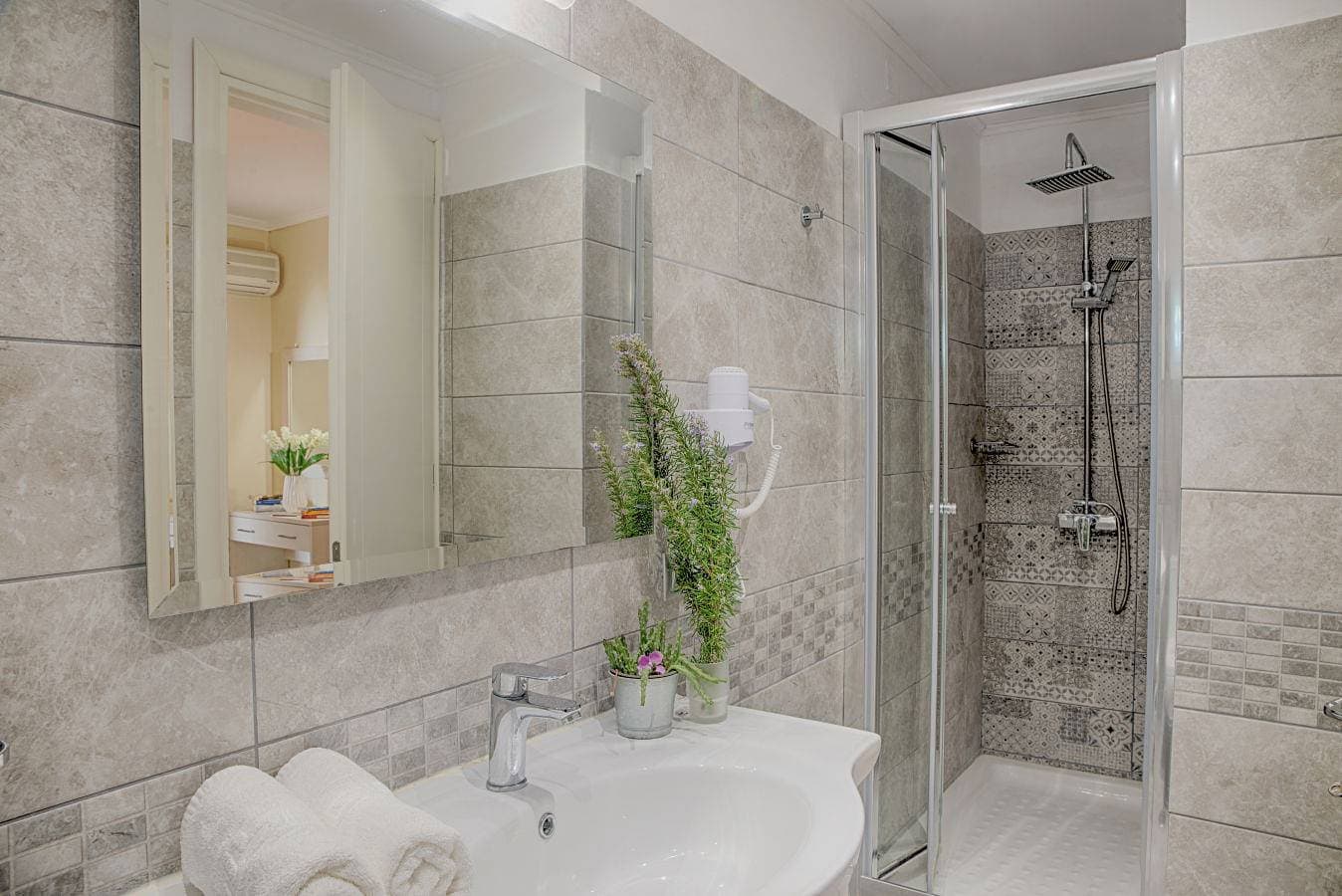 Foto 7 von 31: Ferienwohnung für 2 Personen mit Garten