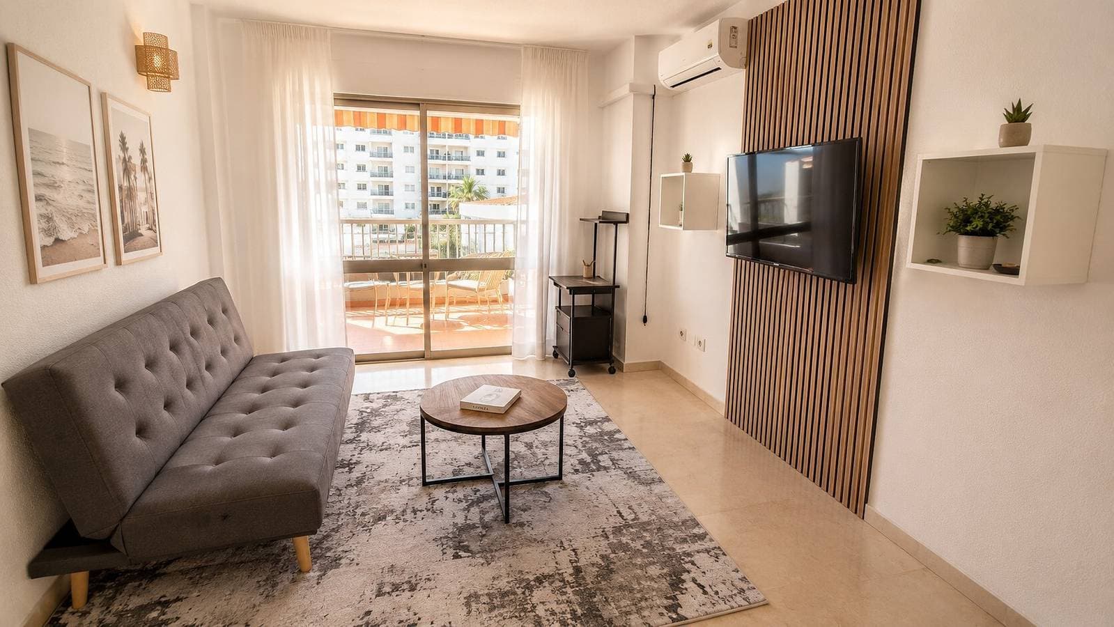 Foto 5 von 23: Palm Beach Apartment mit Pool, Parkplatz und Meerblick in Fuengirola