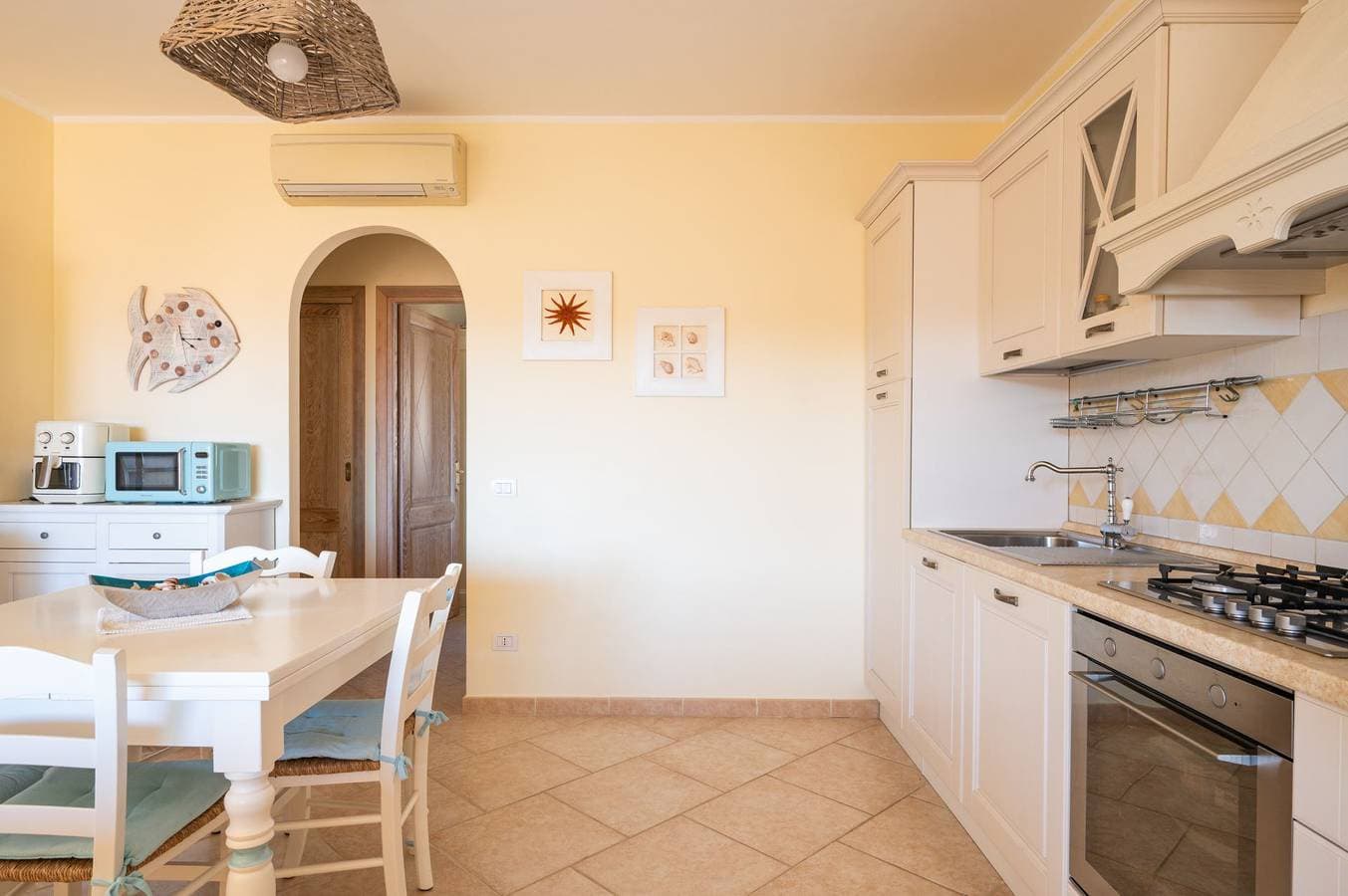 Foto 9 von 42: Ferienwohnung für 4 Personen mit Balkon