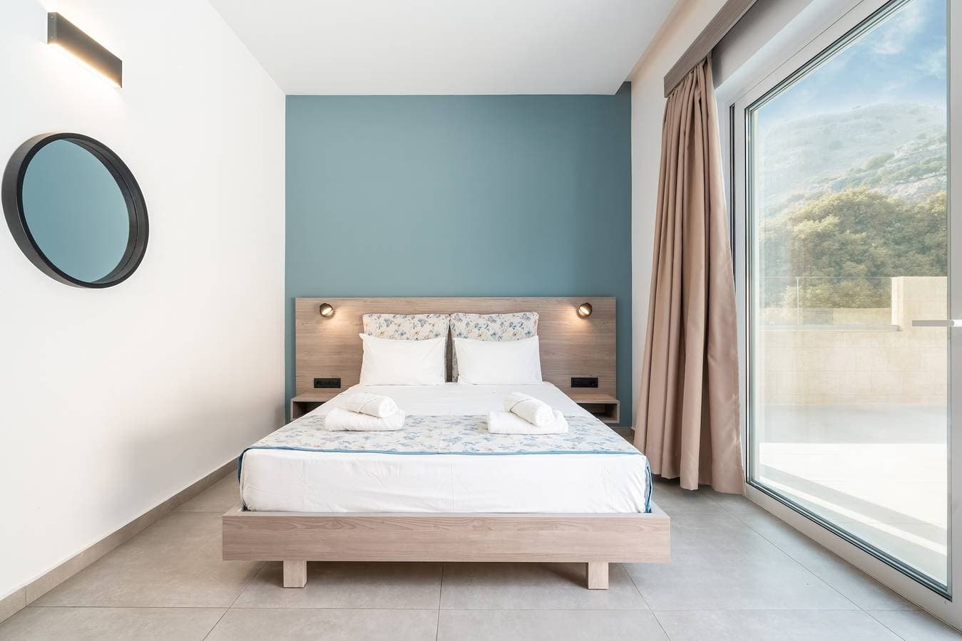 Foto 5 von 20: Ferienwohnung 'Tesoro Del Mare mit Privat Pool 2' mit Bergblick, WLAN und Klimaanlage