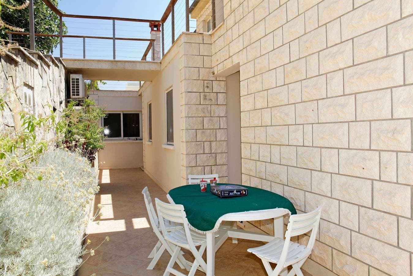 Foto 8 von 17: 1-Zimmer-Ferienwohnung am Strand Karbuni, Korcula A-18137-a