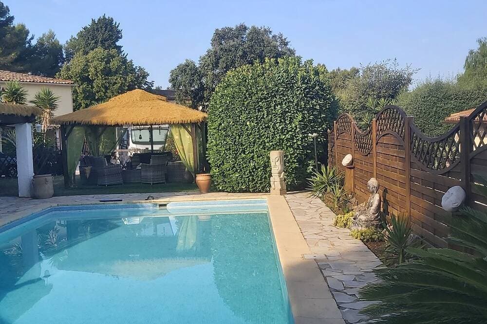 Foto 12 von 16: Villa les laurier private swimming pool Private terrace and garden
