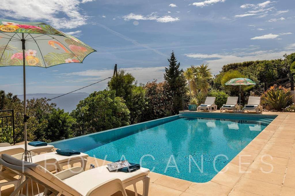 Foto 5 von 49: Villa mit Panoramablick auf das Mittelmeer in Rayol Canadel