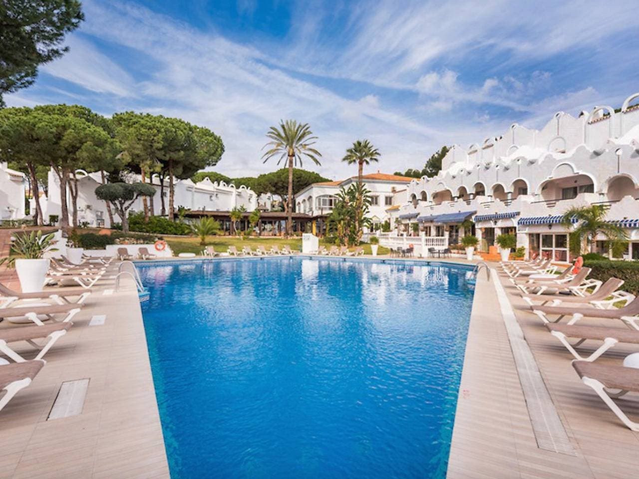 Modernes, schönes Reihenhaus La Reserva de Marbella 1