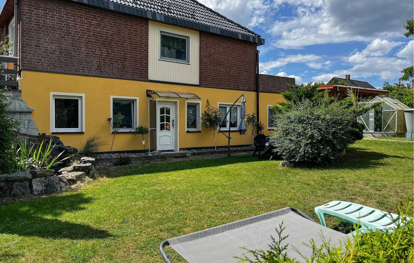 Rückzugsort am See mit Sauna, Parkplatz, Terrasse und Internet 2,5 km vom Lychensee entfernt 1