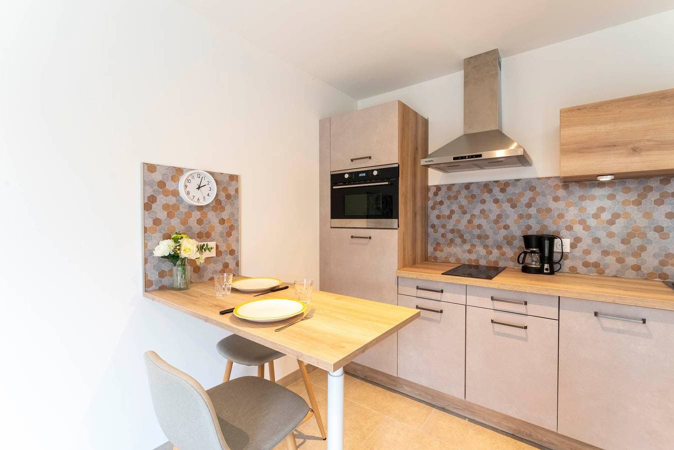 Foto 10 von 25: Studio-Apartment 'Marquet' mit Gemeinschaftsgarten und Klimaanlage