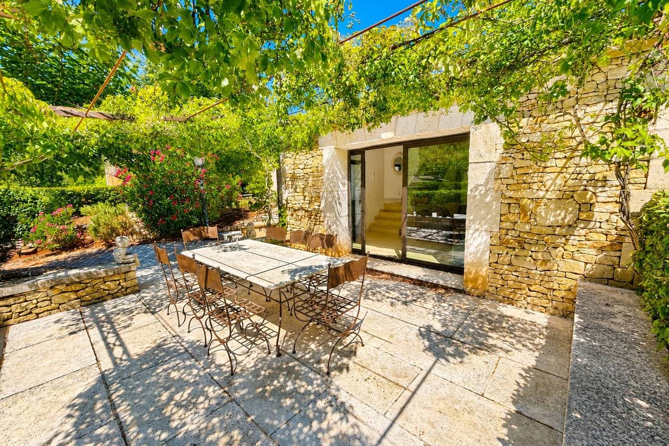 Foto 4 von 16: Ferienhaus für 6 Personen mit Pool