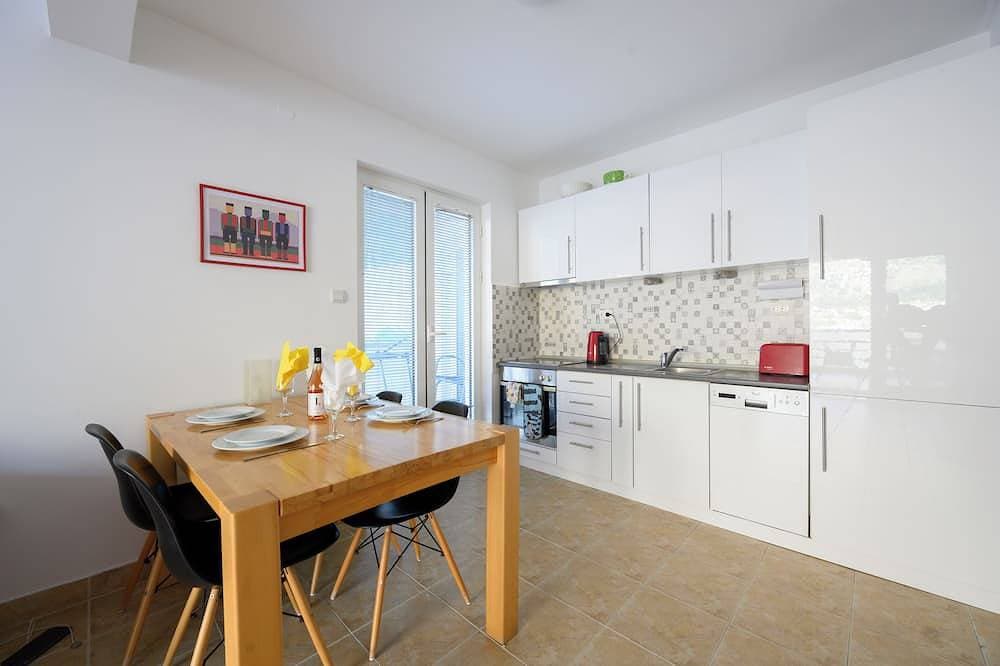 Foto 13 von 30: Makellose, luxuriöse Wohnung mit spektakulärem Blick über die Bucht von Kotor