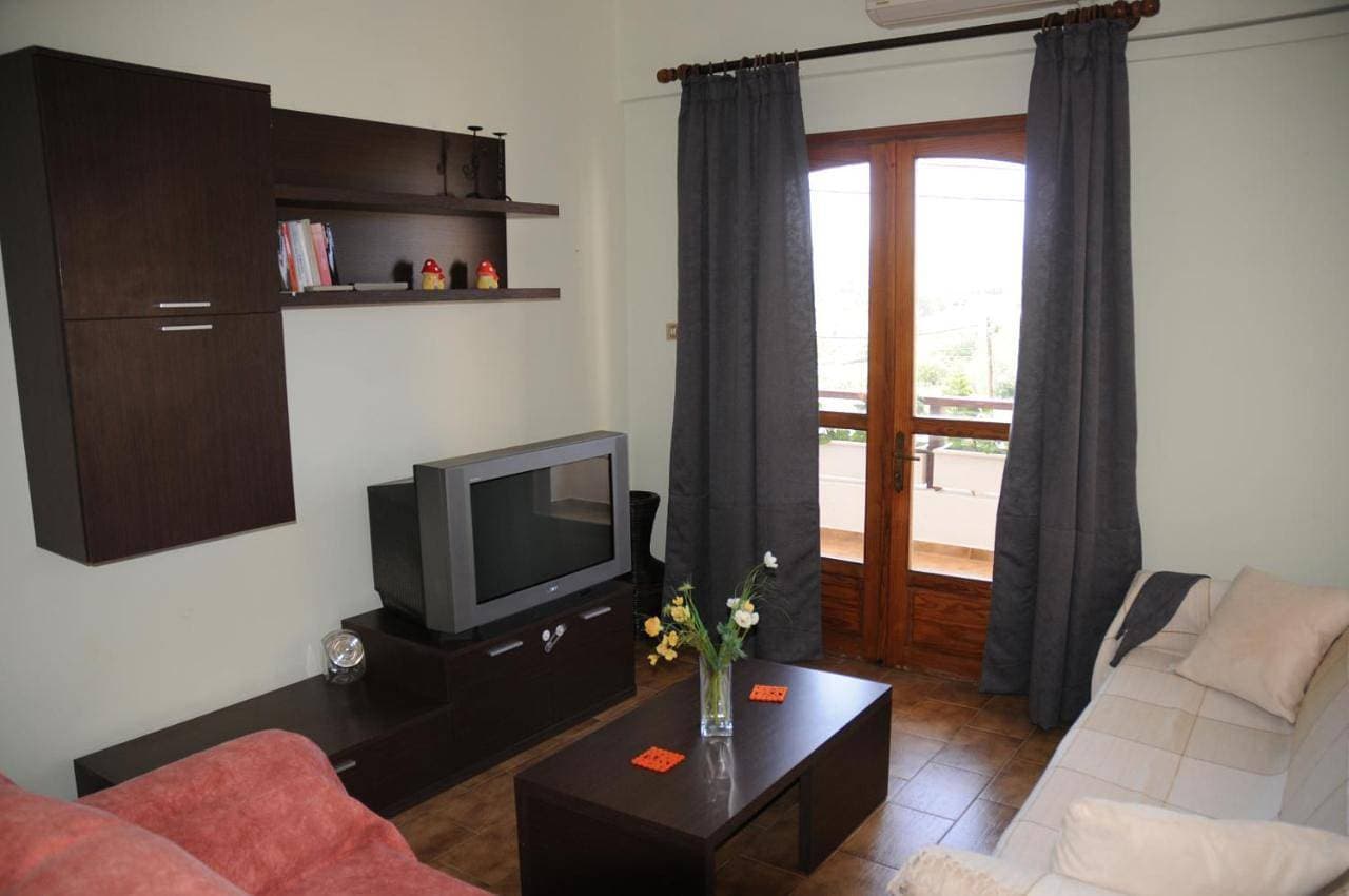 Foto 11 von 16: Two-Bedroom Apartment with Sea View